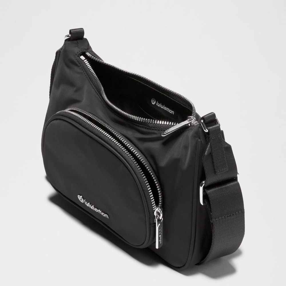 Lululemon Black Crossbody Bag with Nano Pouch - Picture 2 of 12